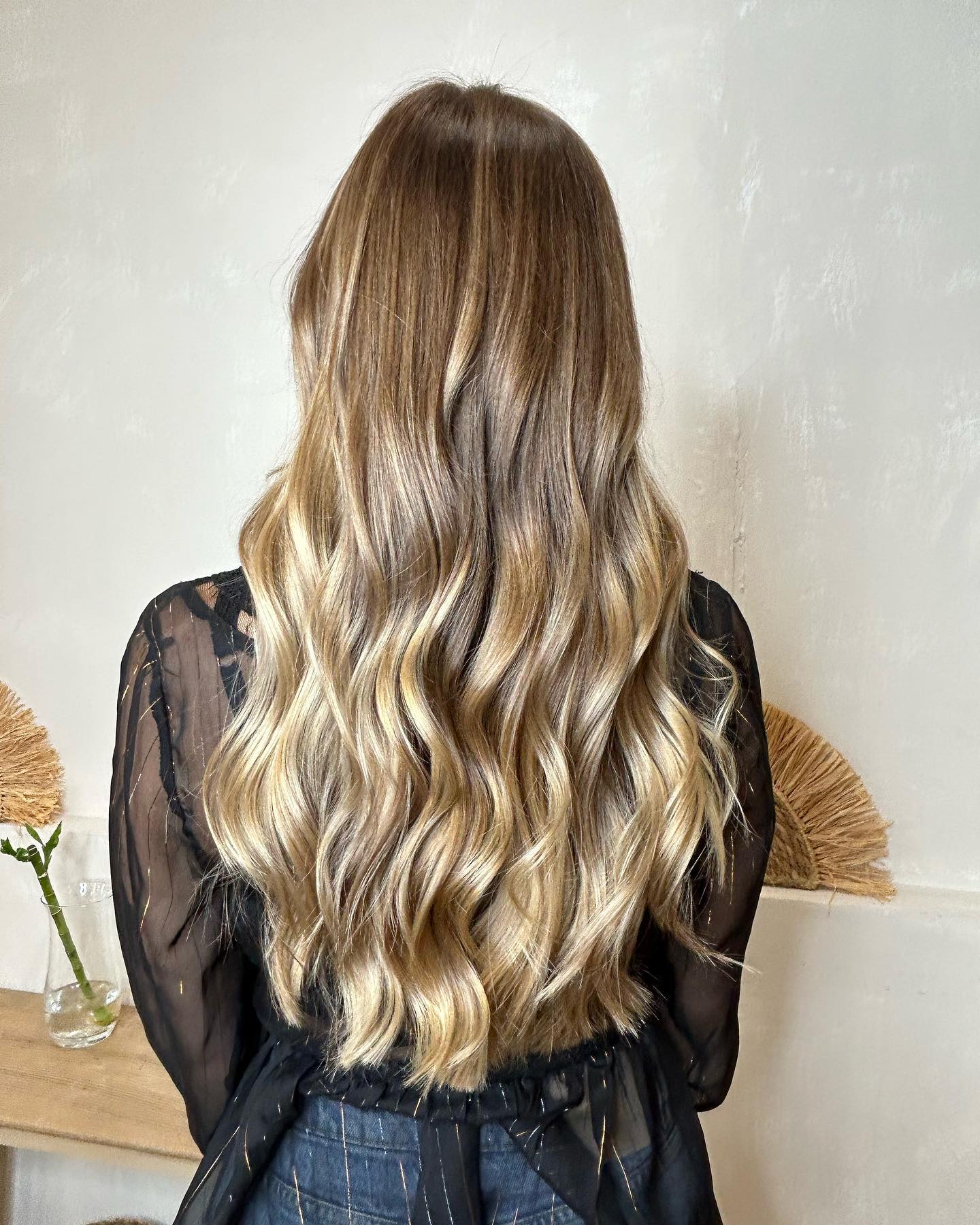 Sun-Kissed Honey Blonde Waves with Subtle Layers