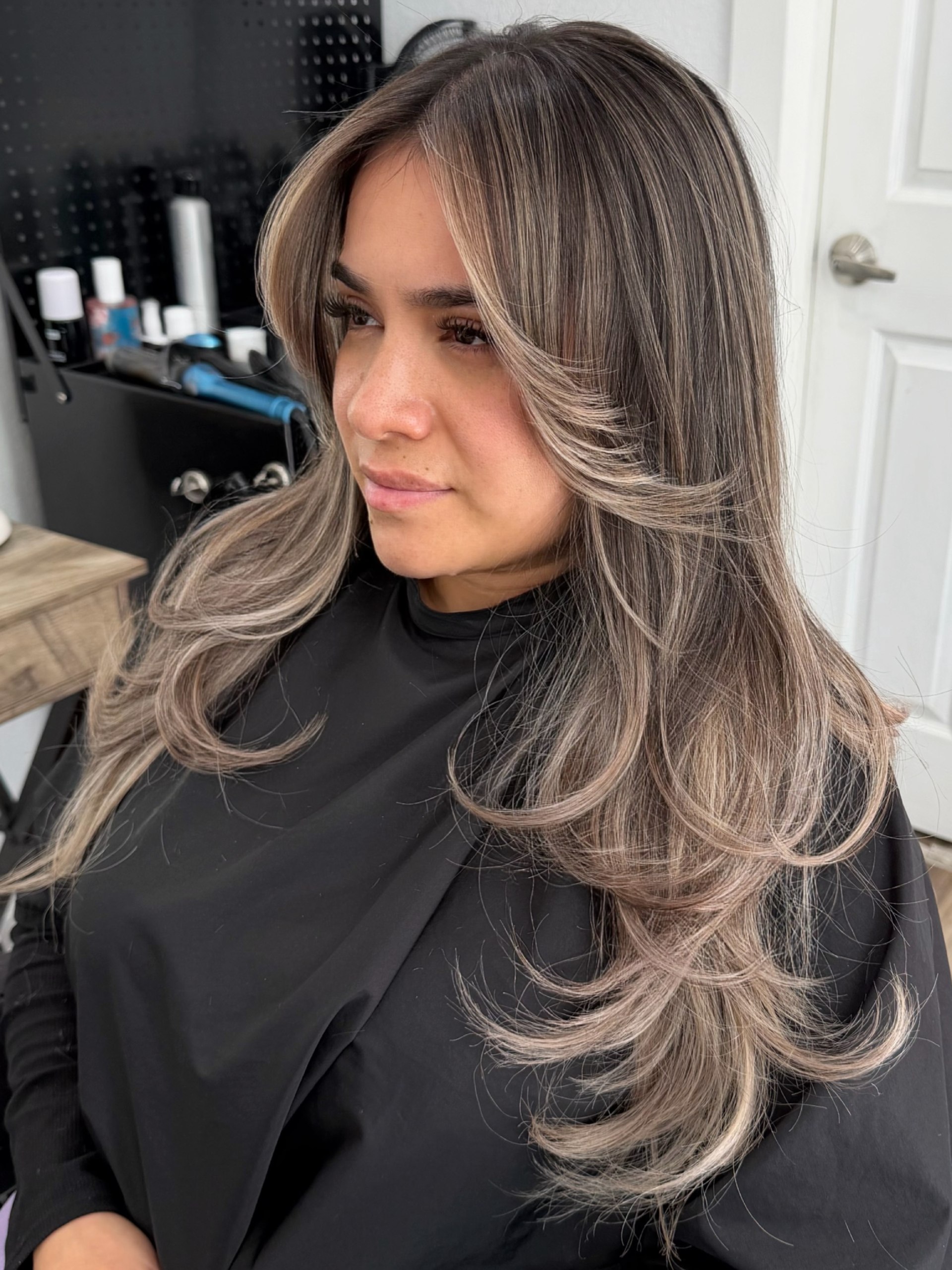 Smoky Ash Highlights With Face-Framing Layers