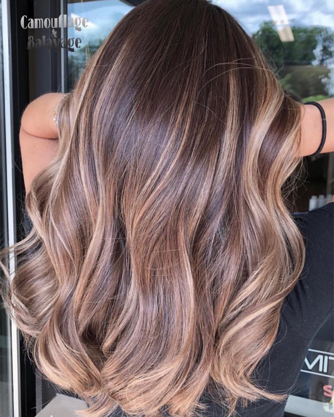 Rich Bronze Balayage With Soft Waves