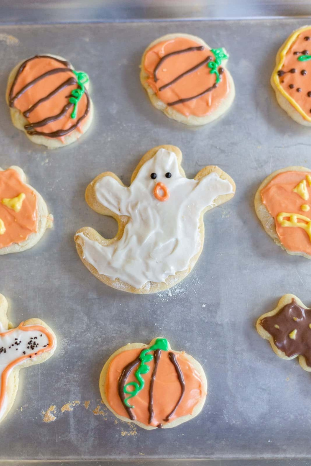 31 Easy Halloween Desserts That Steal the Spotlight Before the Candy Does 31 Easy Halloween Desserts That Steal the Spotlight Before the Candy Does