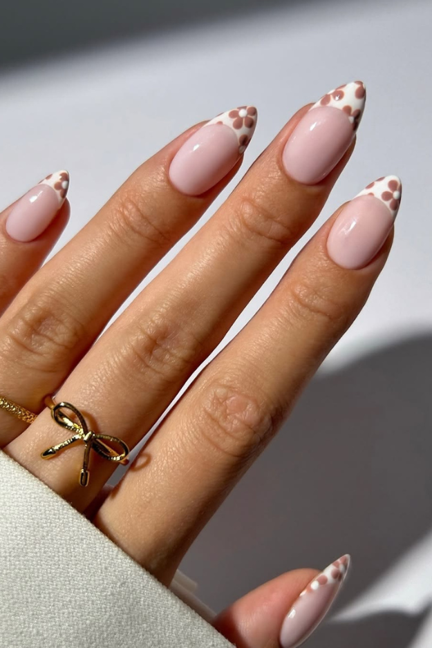 22 Fall French Nails So Pretty, You’ll Skip Solid Colors This Season 22 Fall French Nails So Pretty, You’ll Skip Solid Colors This Season