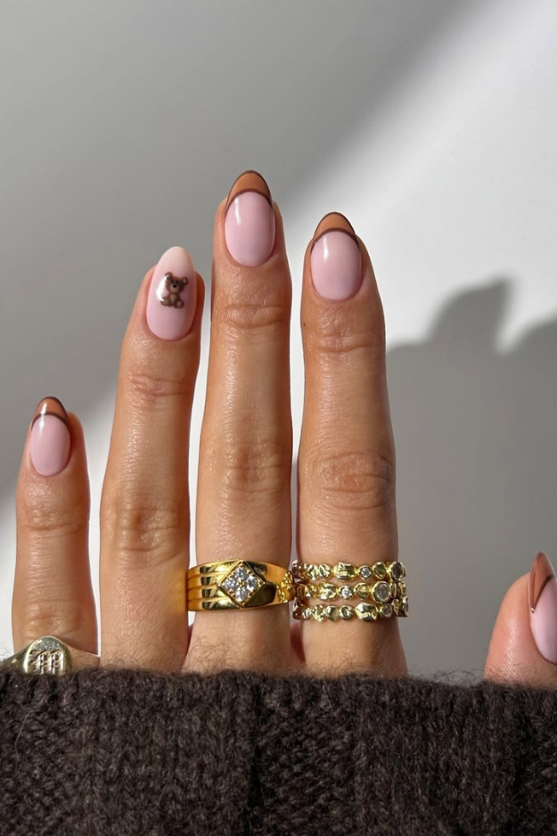 22 Fall French Nails So Pretty, You’ll Skip Solid Colors This Season 22 Fall French Nails So Pretty, You’ll Skip Solid Colors This Season