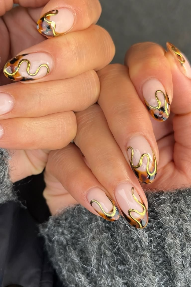 22 Fall French Nails So Pretty, You’ll Skip Solid Colors This Season 22 Fall French Nails So Pretty, You’ll Skip Solid Colors This Season