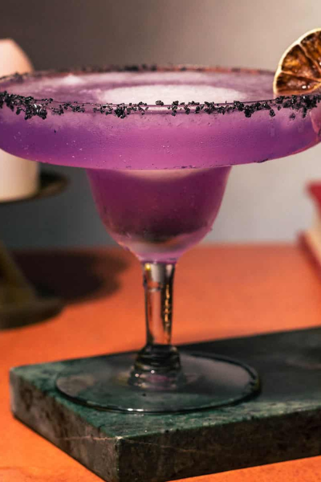 30 Halloween Cocktails That Look Like They Came Straight From a Witch’s Bar Cart 30 Halloween Cocktails That Look Like They Came Straight From a Witch’s Bar Cart