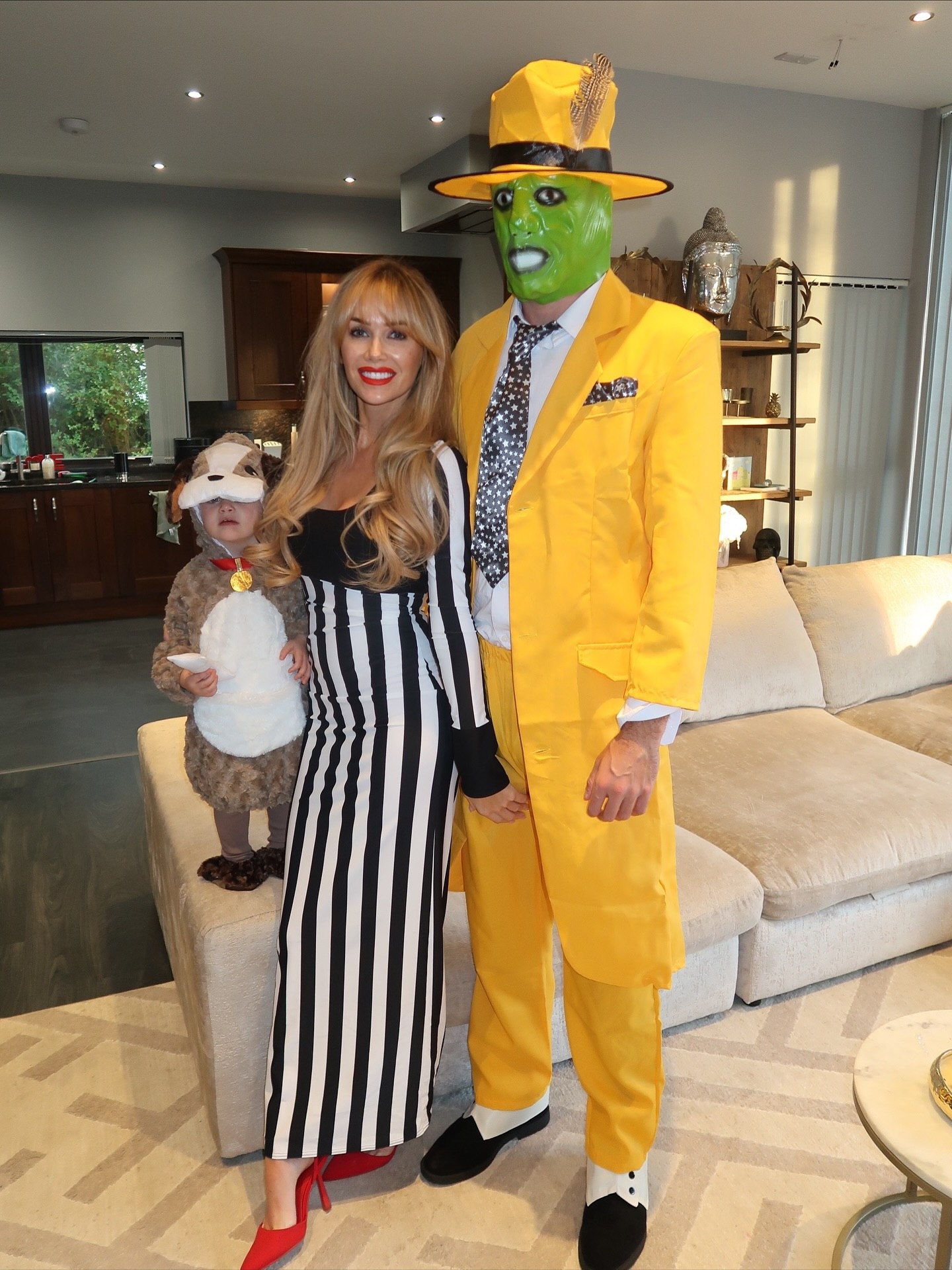 The Mask Couple's Costume In Yellow Tux