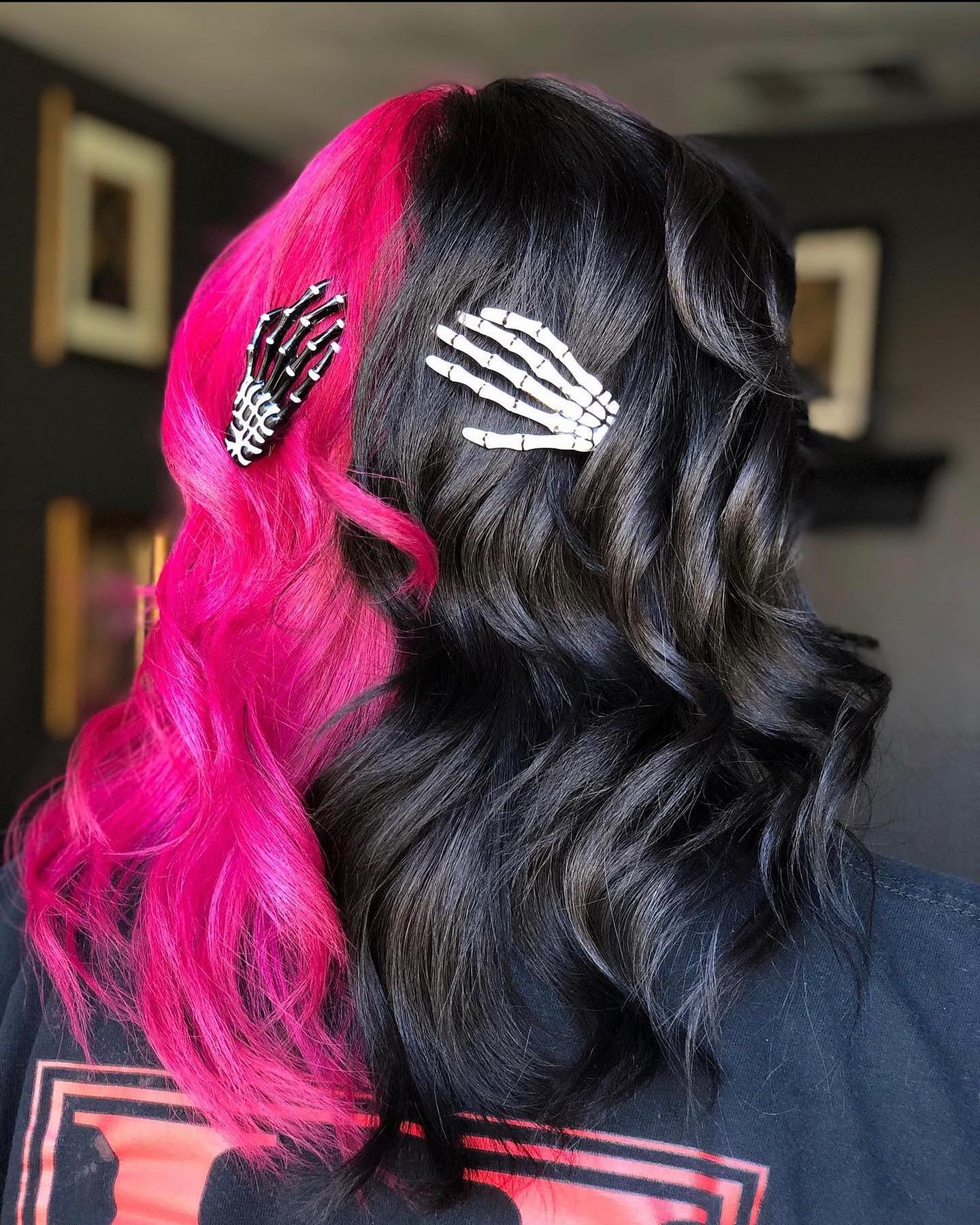 Split Dye Hot Pink & Black With Skeleton Hand Clips
