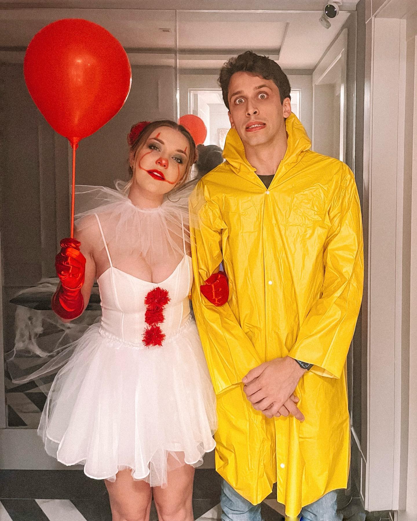 Scary Clown Couple Halloween Costume Idea