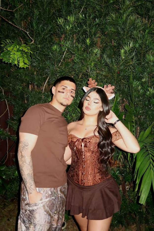32 Cute Couple Halloween Costumes That’ll Win Every “Best Dressed” Vote