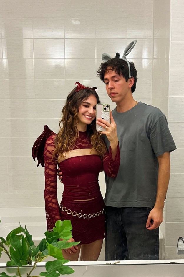 32 Cute Couple Halloween Costumes That’ll Win Every “Best Dressed” Vote