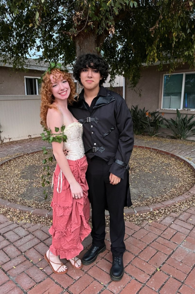 32 Cute Couple Halloween Costumes That’ll Win Every “Best Dressed” Vote