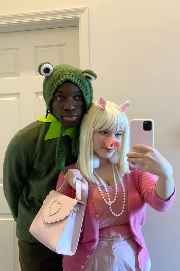 32 Cute Couple Halloween Costumes That’ll Win Every “Best Dressed” Vote