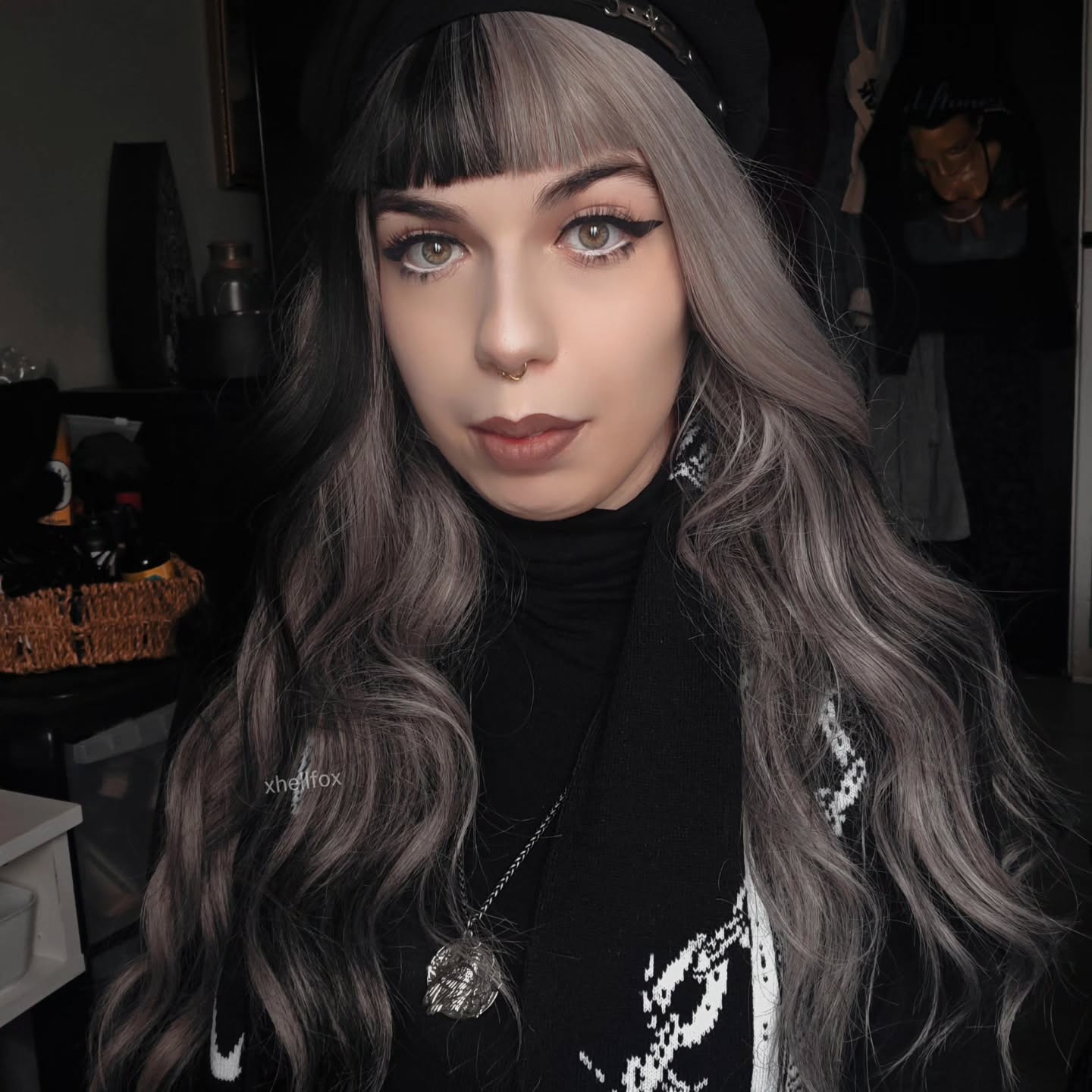 Dark Ash Blonde Two-Tone Waves With Blunt Bangs