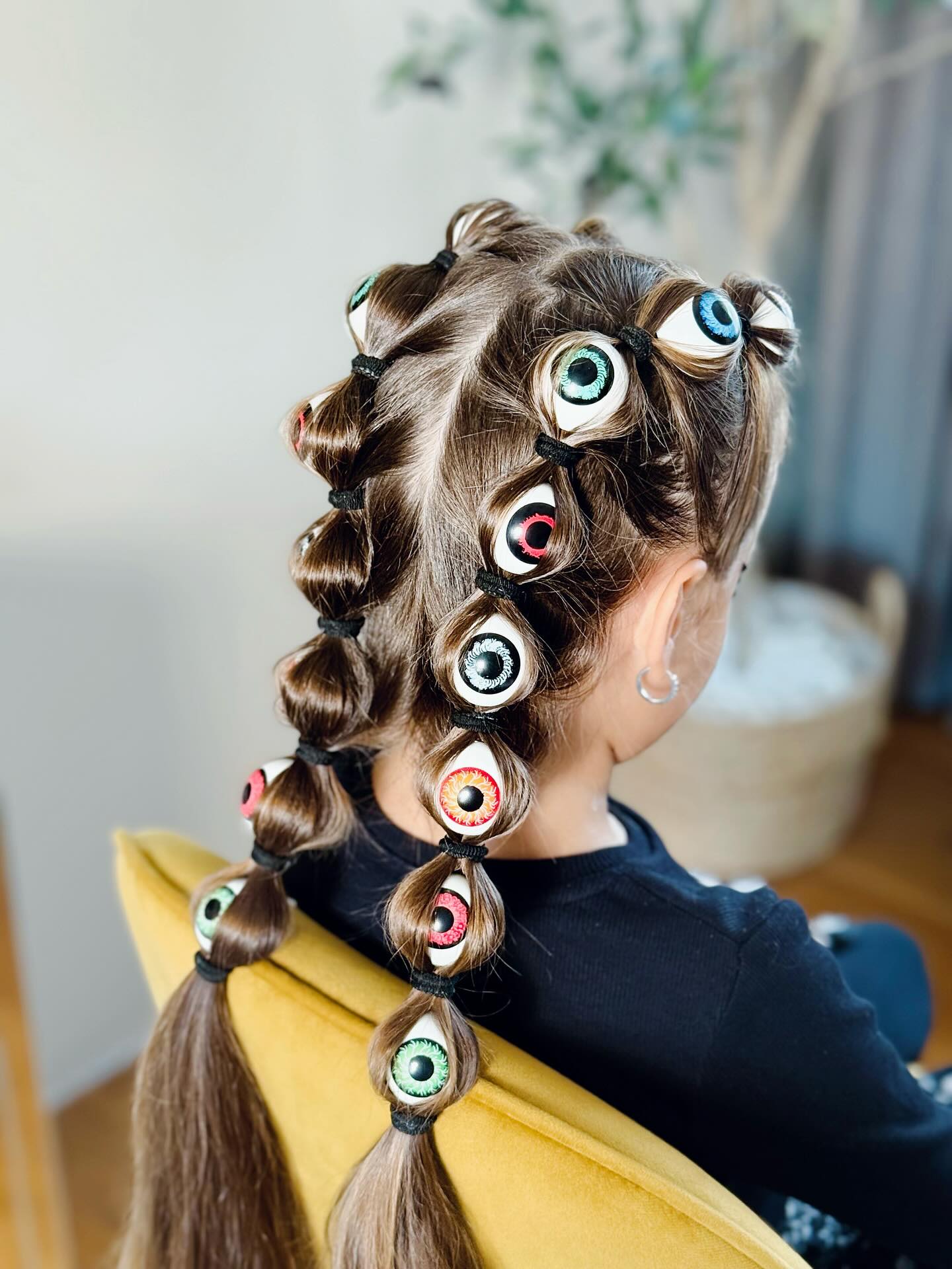 Creepy Eyeball Bubble Braids Halloween Hairstyle