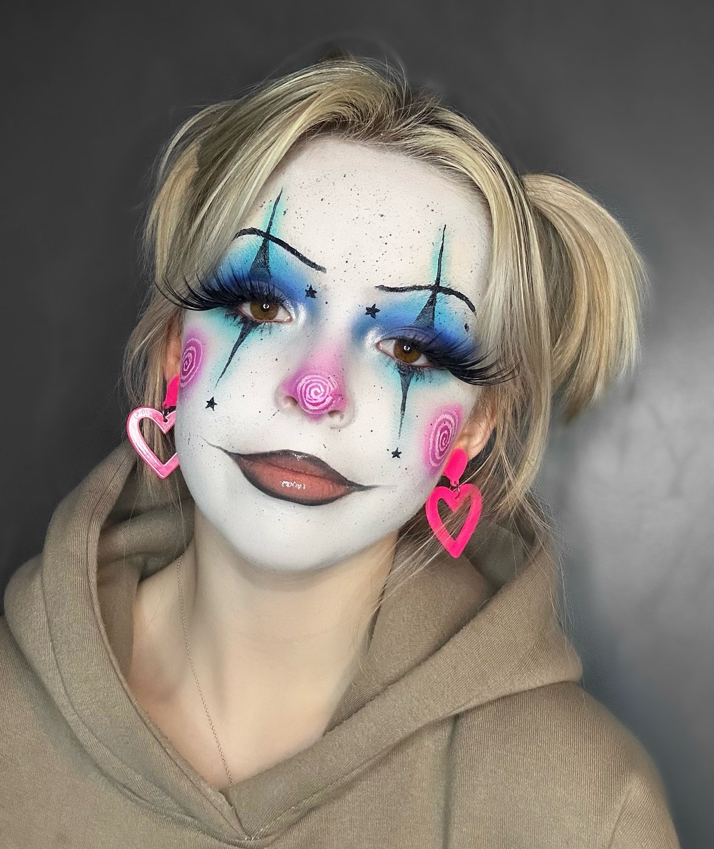 Pastel Clown Makeup With Hoodie And Heart Earrings