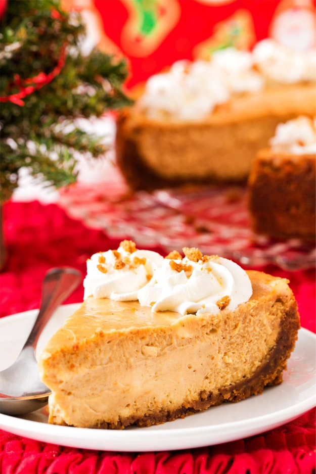 These 25 Christmas Cheesecakes are What Holiday Dessert Dreams Are Made Of These 25 Christmas Cheesecakes are What Holiday Dessert Dreams Are Made Of