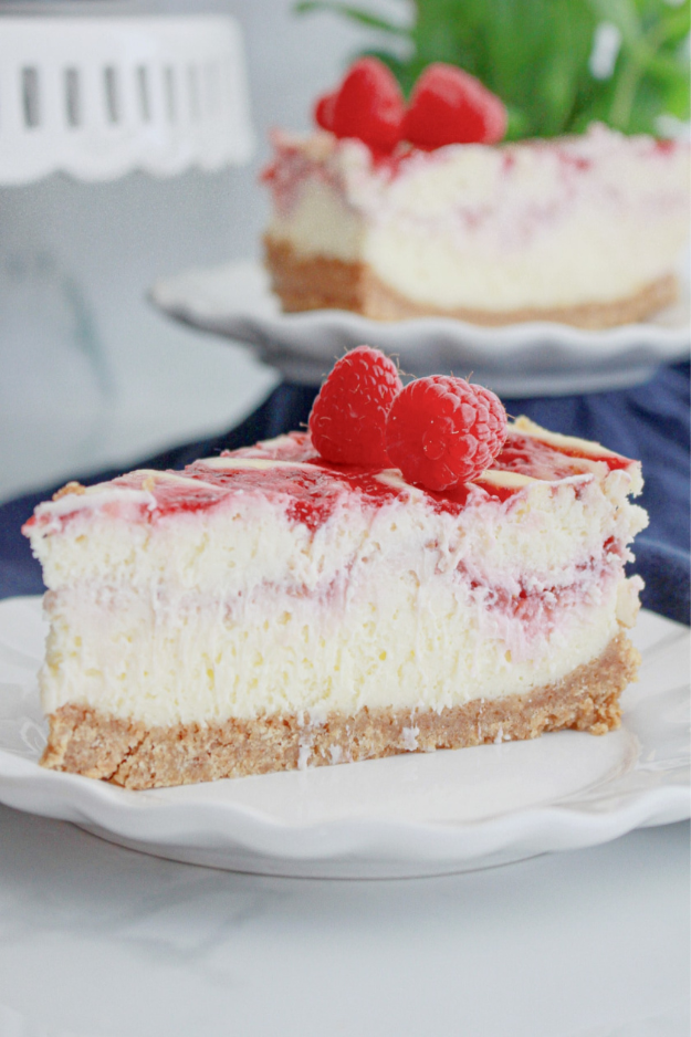 These 25 Christmas Cheesecakes are What Holiday Dessert Dreams Are Made Of These 25 Christmas Cheesecakes are What Holiday Dessert Dreams Are Made Of