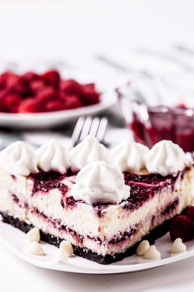 These 25 Christmas Cheesecakes are What Holiday Dessert Dreams Are Made Of These 25 Christmas Cheesecakes are What Holiday Dessert Dreams Are Made Of
