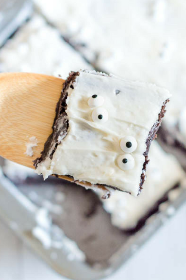 Halloween Brownies So Fudgy, They’ll Haunt Your Dessert Cravings All October Halloween Brownies So Fudgy, They’ll Haunt Your Dessert Cravings All October