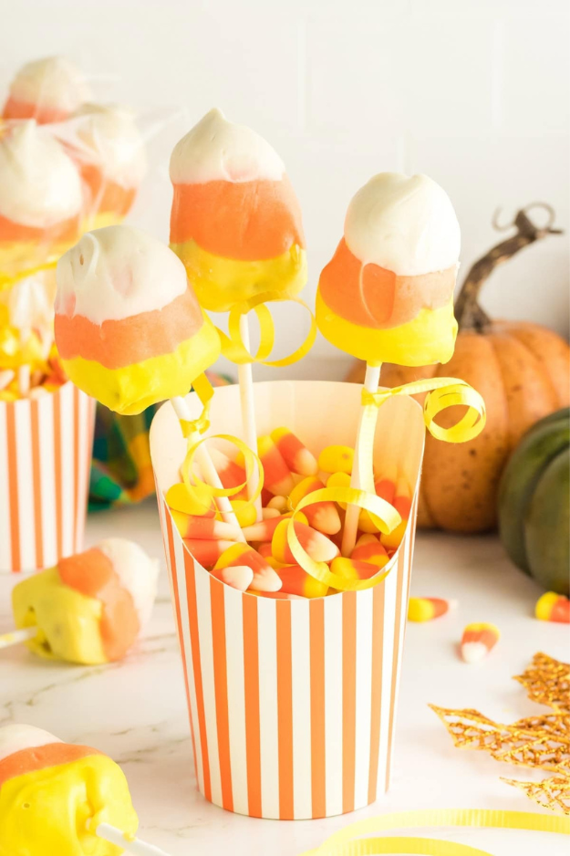 The Bite-Sized Halloween Cake Pops That Disappears Before the Party Even Starts The Bite-Sized Halloween Cake Pops That Disappears Before the Party Even Starts