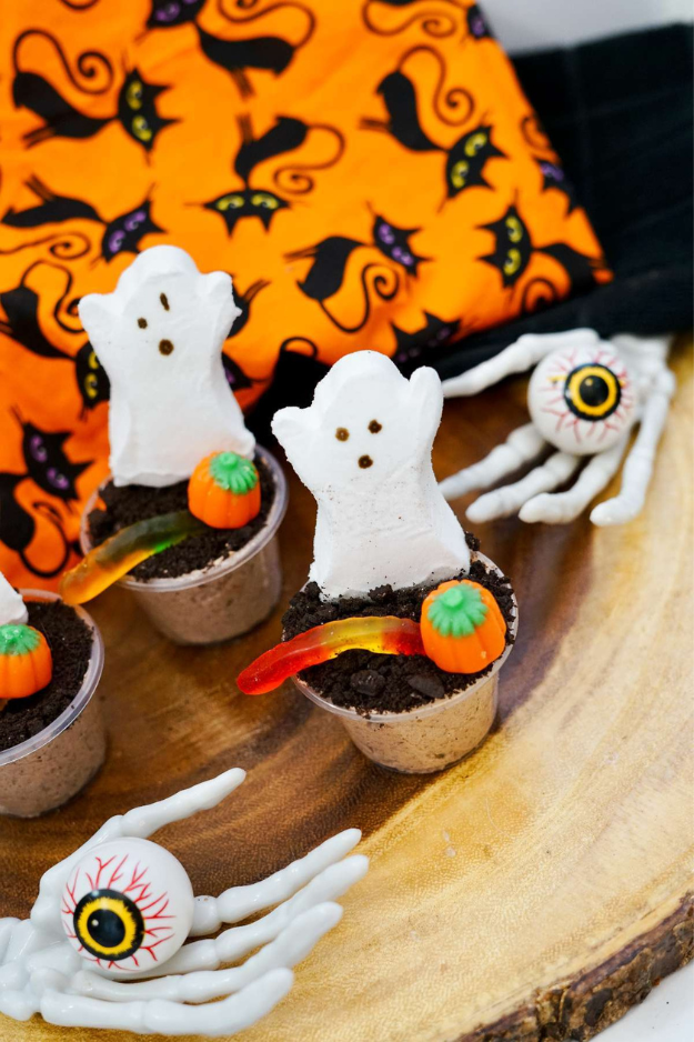 These 20 Halloween Jello Shots Look Too Spooky to Eat (But Everyone Will) These 20 Halloween Jello Shots Look Too Spooky to Eat (But Everyone Will)