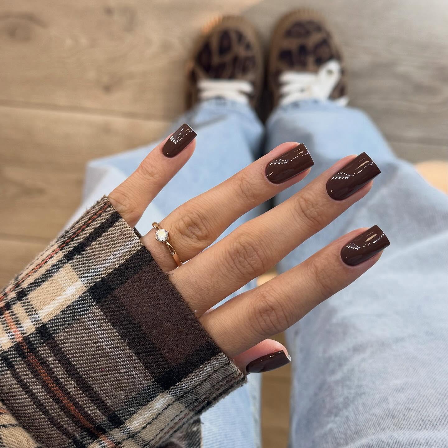 Rich Chocolate Square Glossy Nails