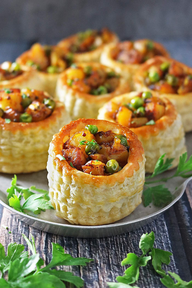 43 Christmas Dinner Ideas That Feel Like a Hallmark Movie Come to Life 43 Christmas Dinner Ideas That Feel Like a Hallmark Movie Come to Life