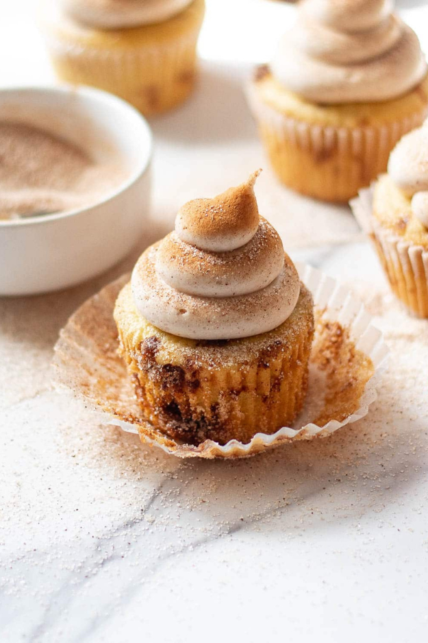 34 Christmas Cupcakes Everyone Will Be Snapping Photos Of Before Dessert