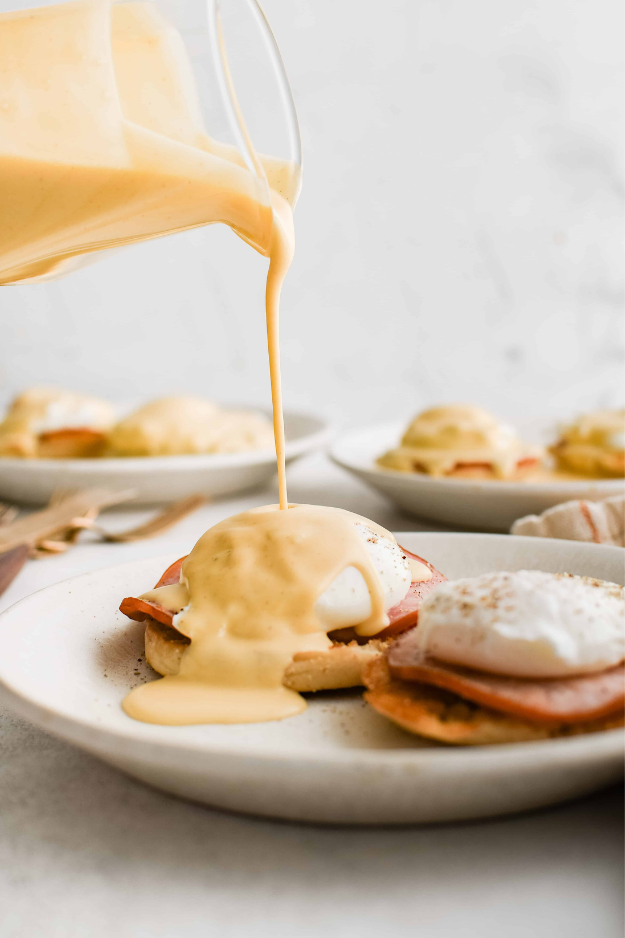 47 Christmas Brunch Ideas Your Family Will Talk About Long After the Holidays