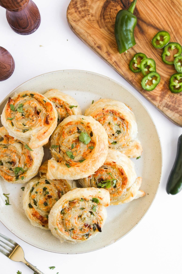 46 Easy Christmas Finger Foods That Look Like You Hired a Caterer 46 Easy Christmas Finger Foods That Look Like You Hired a Caterer