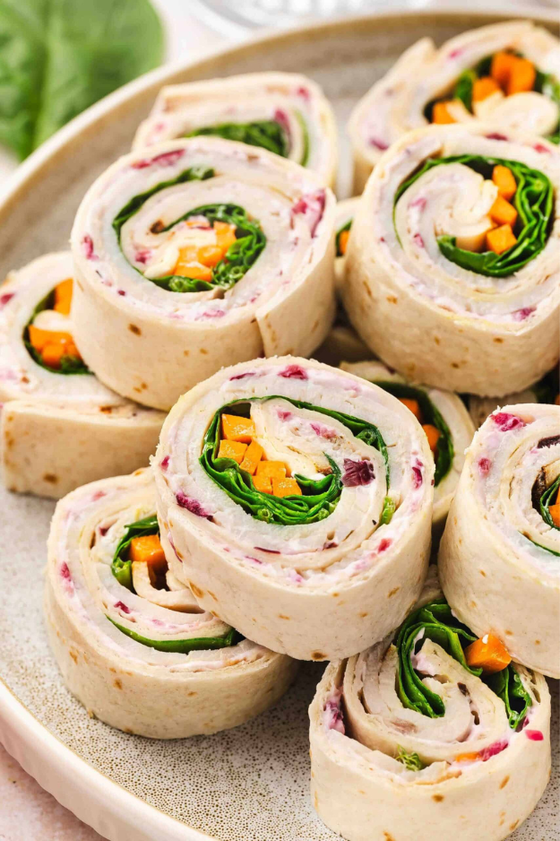 46 Easy Christmas Finger Foods That Look Like You Hired a Caterer 46 Easy Christmas Finger Foods That Look Like You Hired a Caterer
