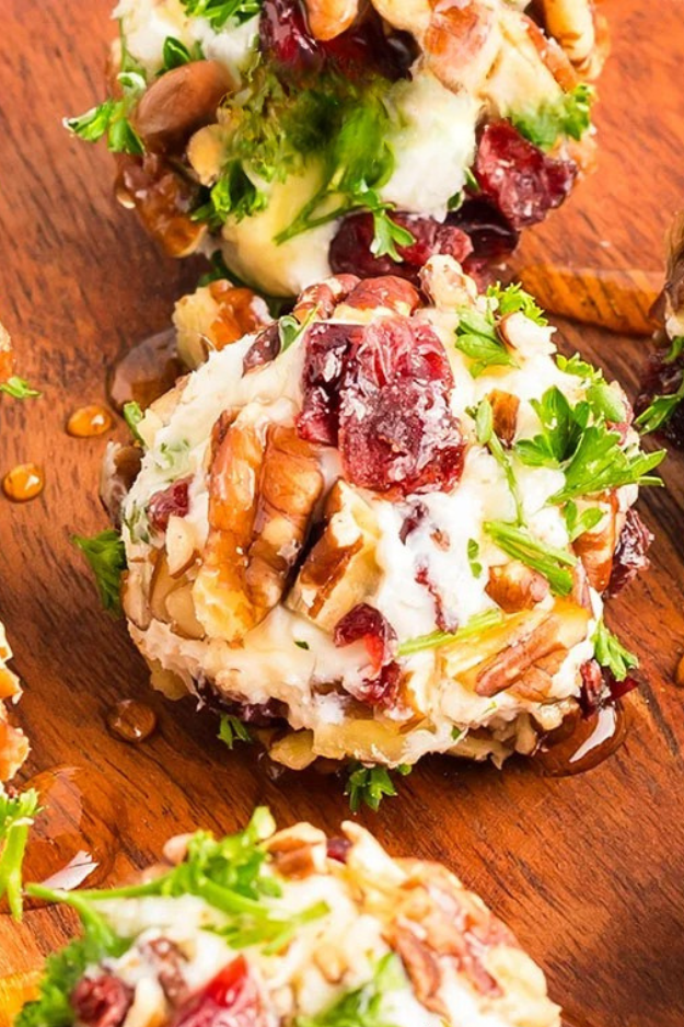 46 Easy Christmas Finger Foods That Look Like You Hired a Caterer 46 Easy Christmas Finger Foods That Look Like You Hired a Caterer