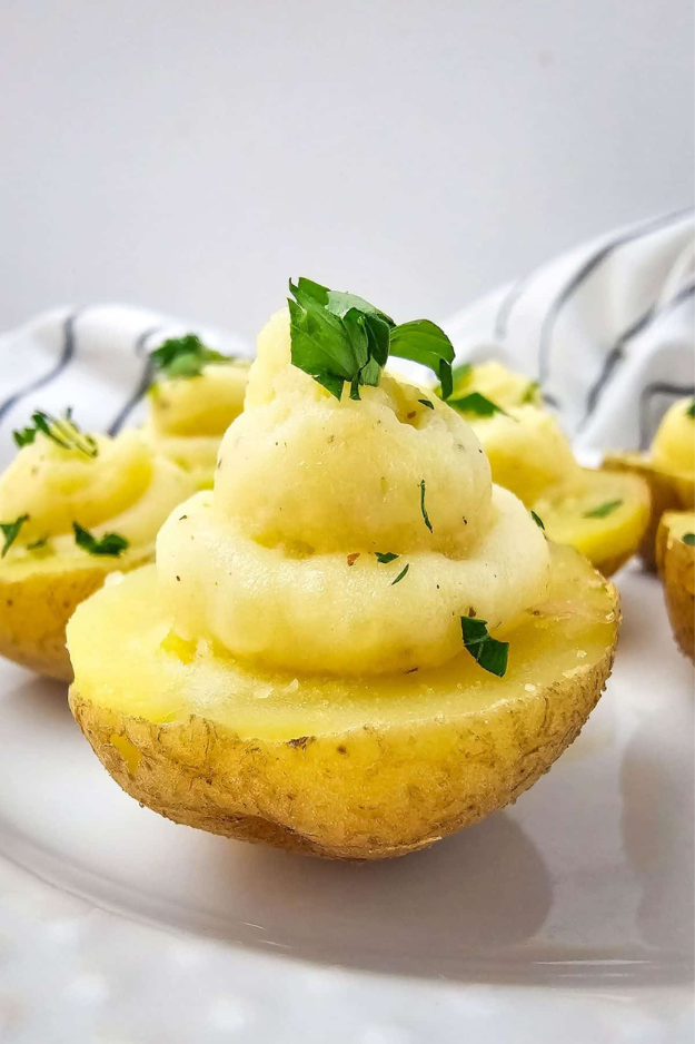 46 Easy Christmas Finger Foods That Look Like You Hired a Caterer 46 Easy Christmas Finger Foods That Look Like You Hired a Caterer