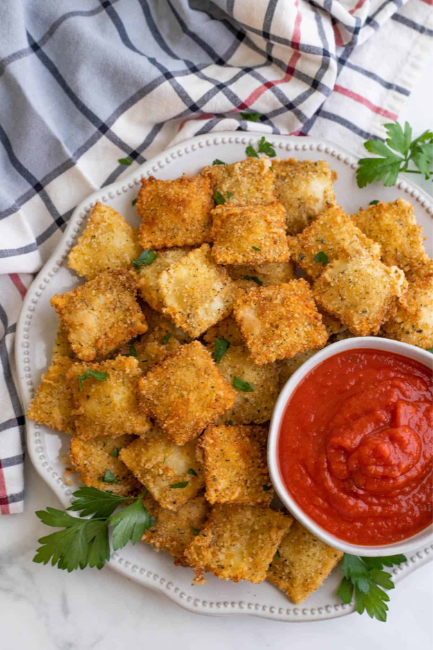 46 Easy Christmas Finger Foods That Look Like You Hired a Caterer 46 Easy Christmas Finger Foods That Look Like You Hired a Caterer