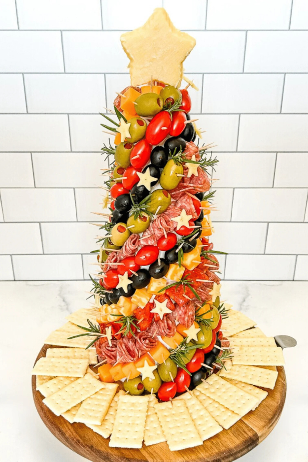 46 Easy Christmas Finger Foods That Look Like You Hired a Caterer 46 Easy Christmas Finger Foods That Look Like You Hired a Caterer
