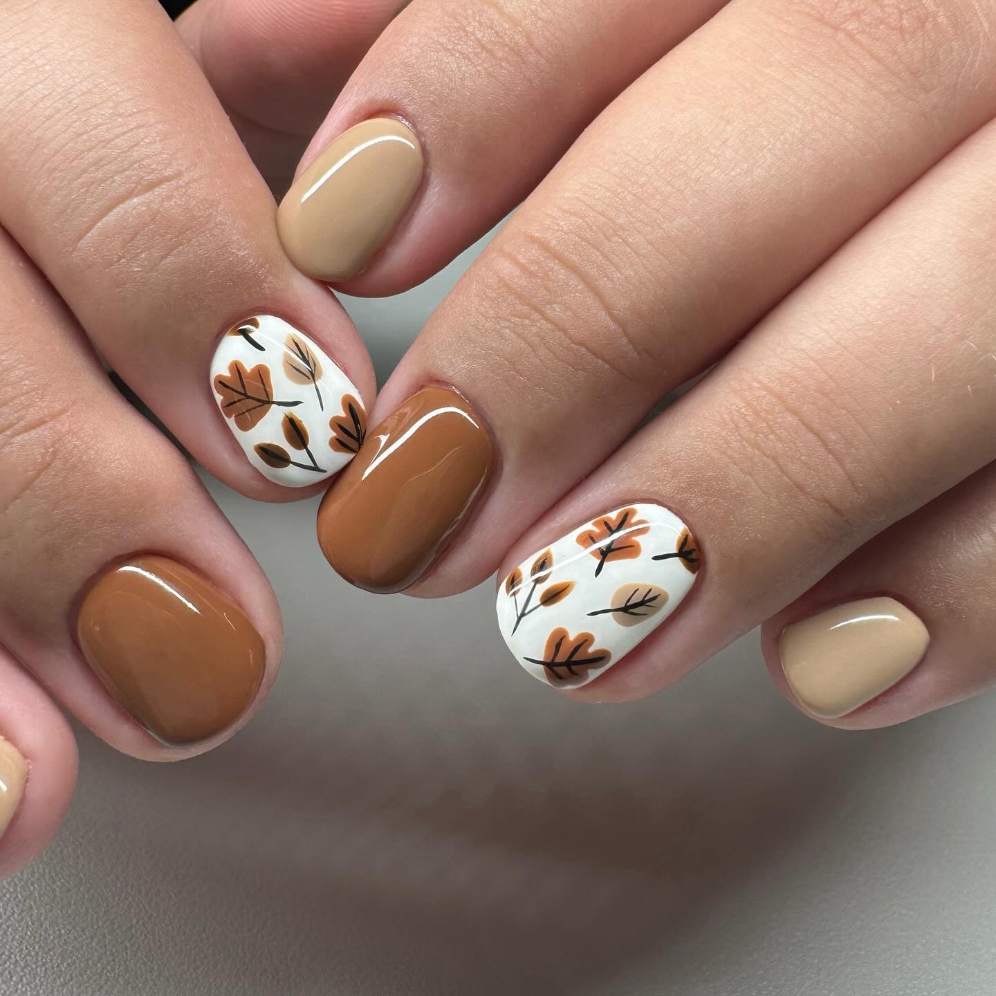 Cozy Brown Leaf Fall Almond Nails