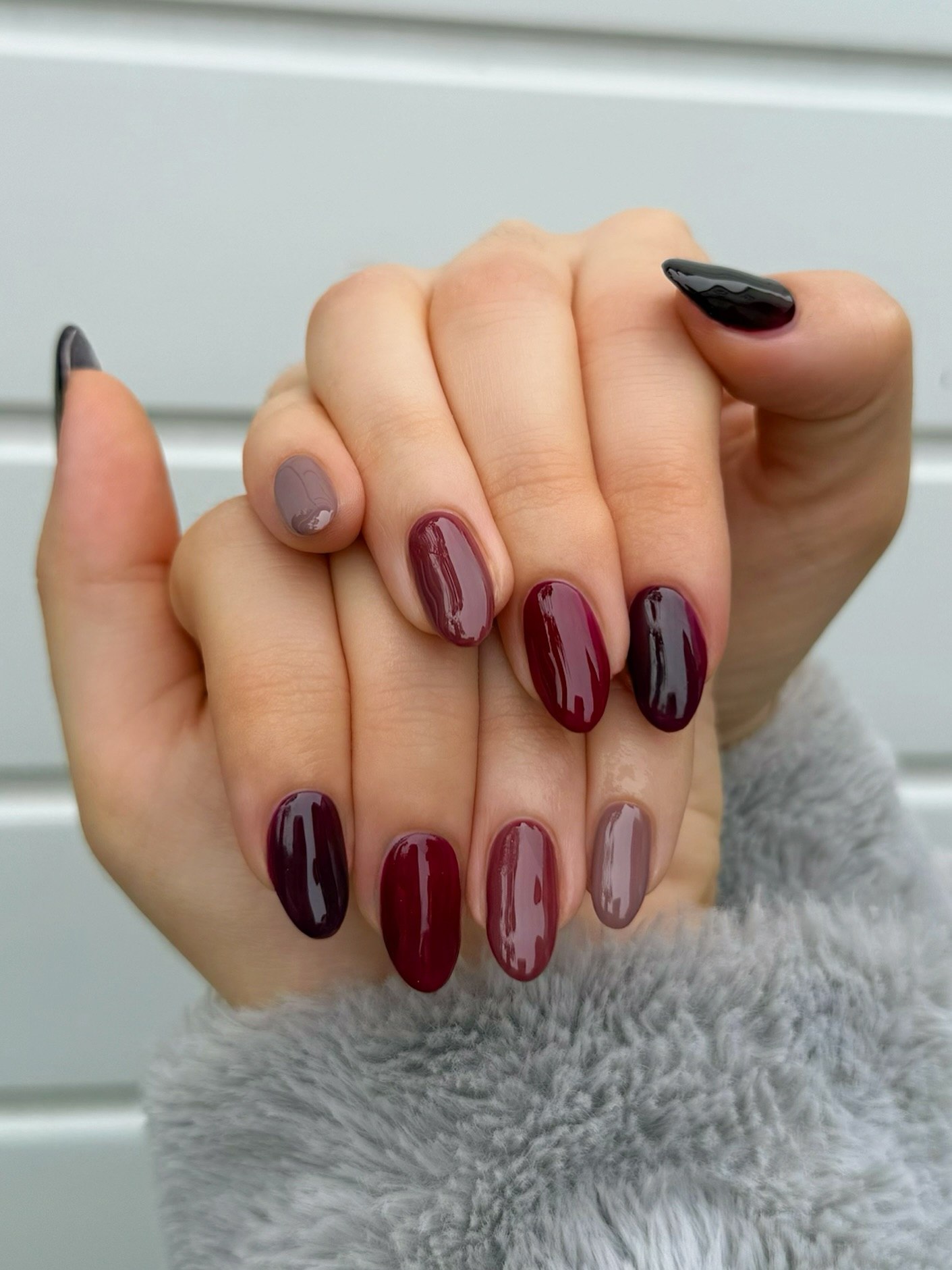 Mixed Berry And Taupe Glossy Oval Nails