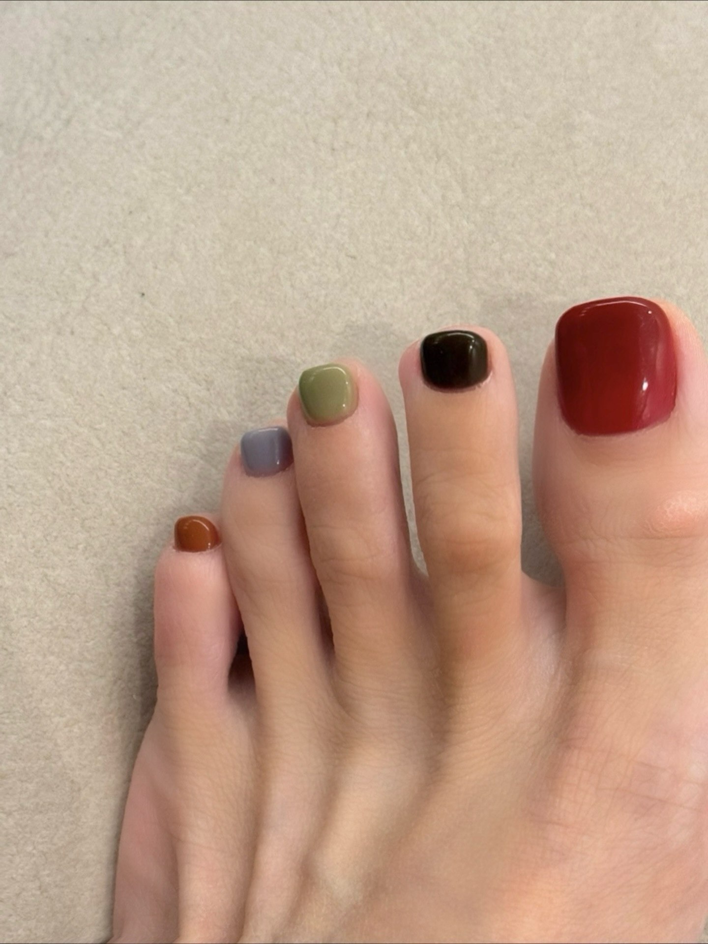 Eclectic Fall Mismatched Glossy Pedicure