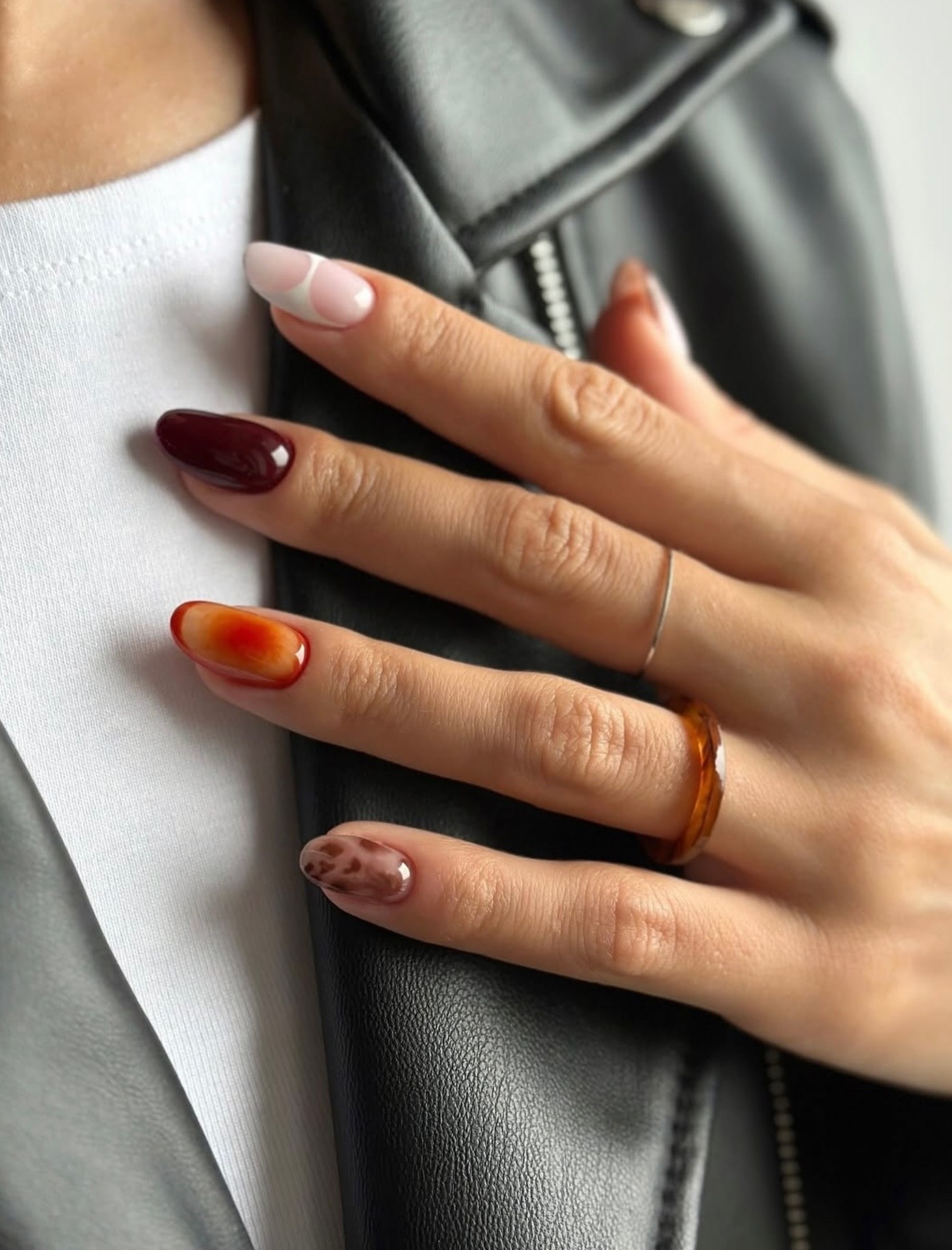 Abstract Aura Ombre Almond Nails