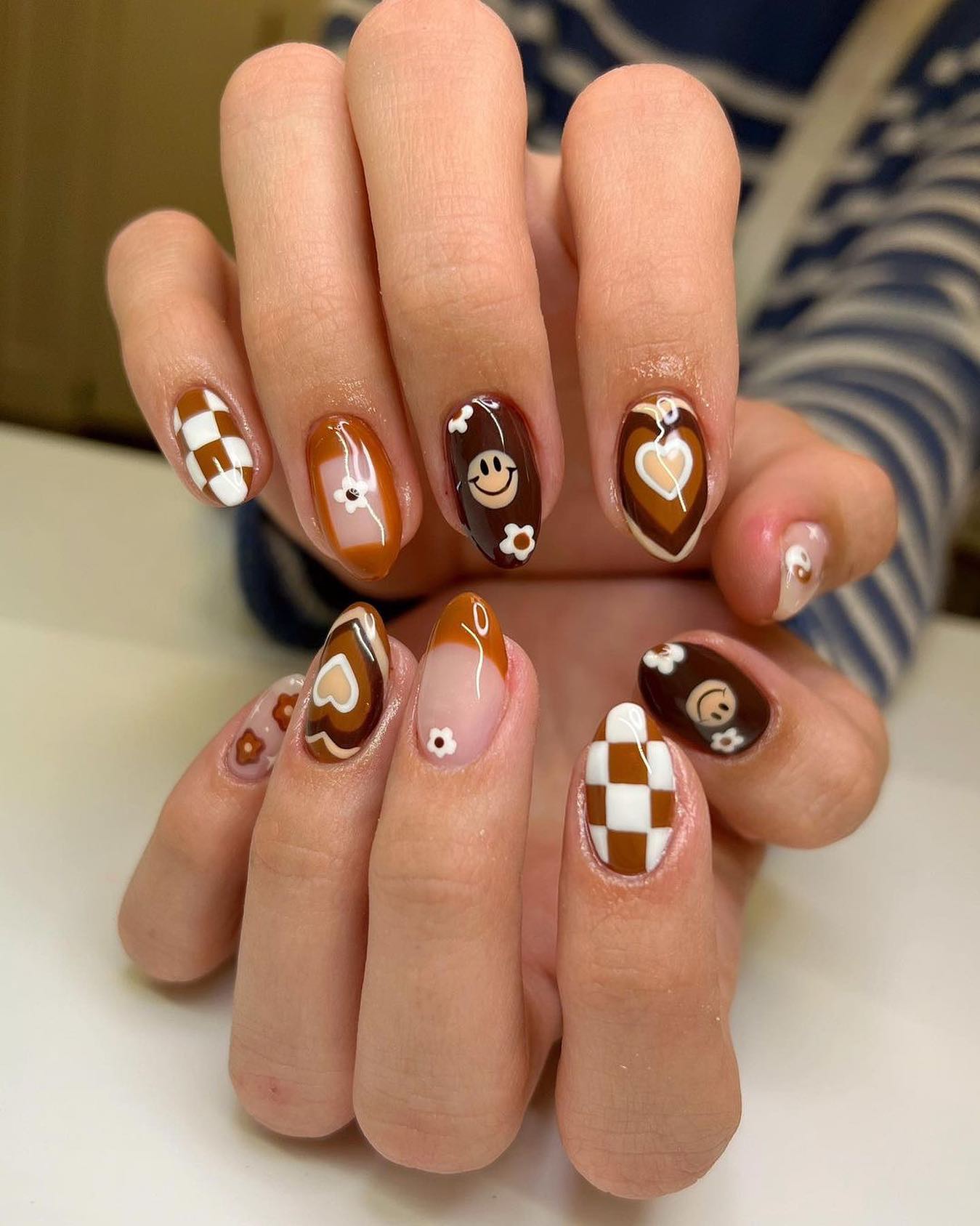 Retro Brown Checkerboard & Smiley Face Oval Nails