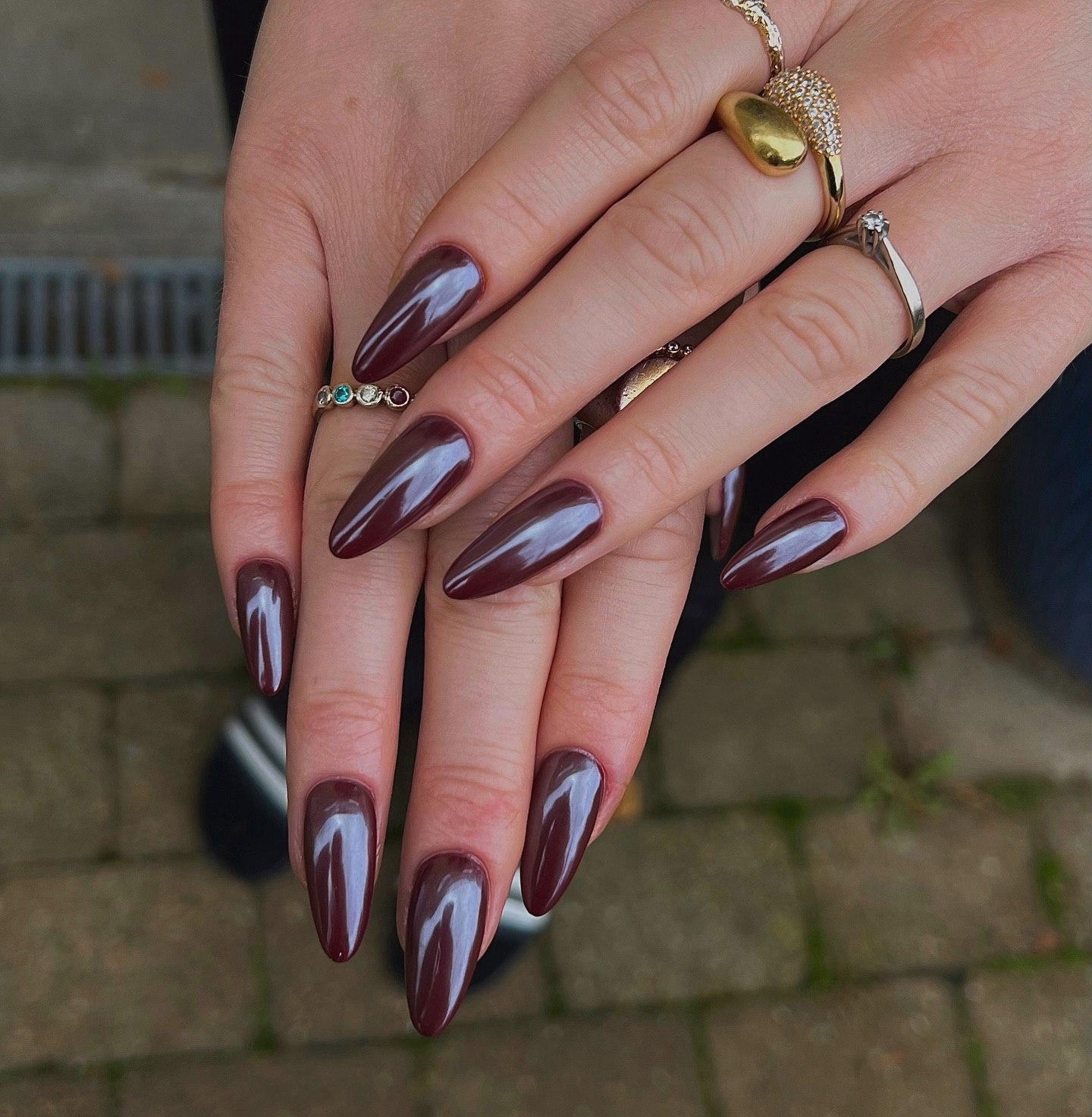 Deep Burgundy High-Gloss Stiletto Nails