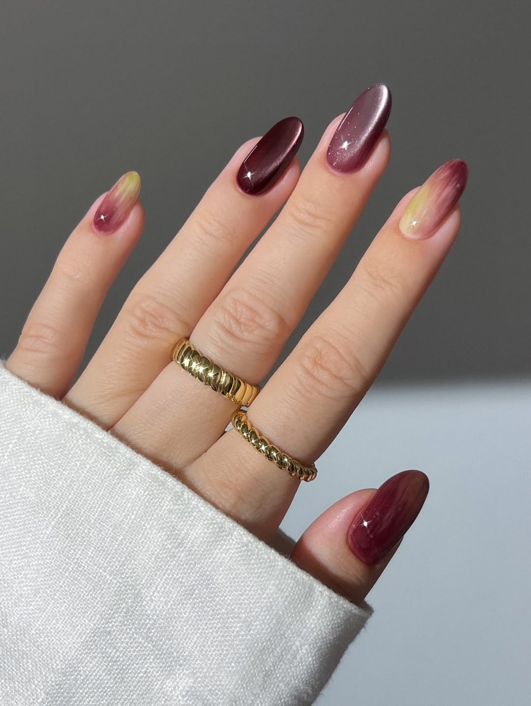 Merlot Cat Eye Aura Gradient Nails