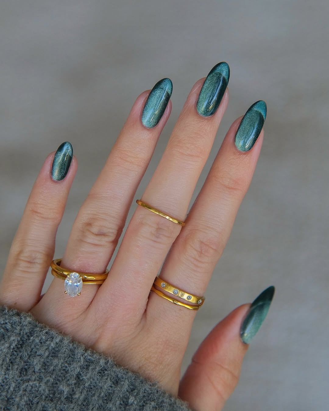 Emerald Green Gradient Cat Eye Almond Nails