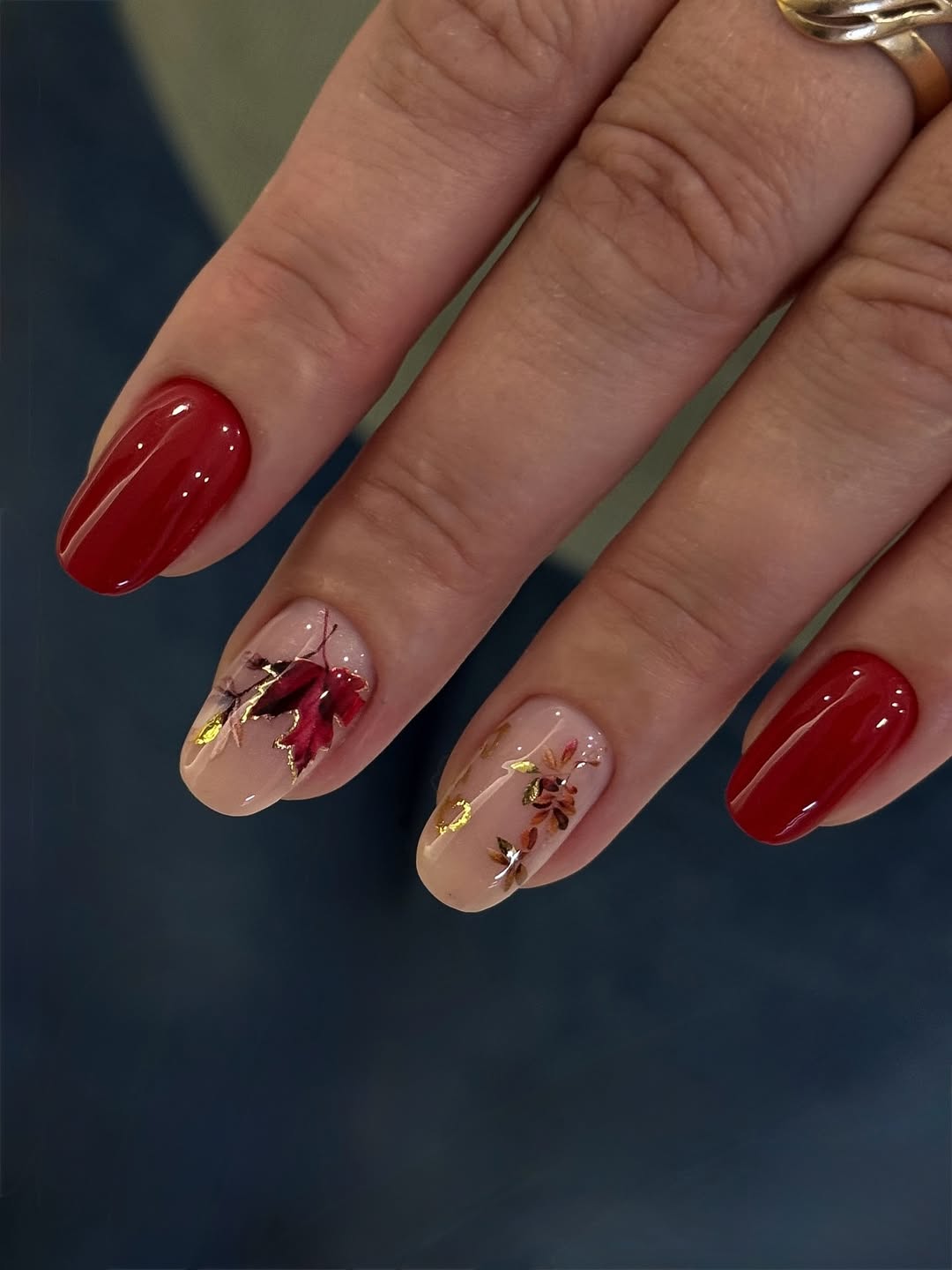 Autumn Leaf Accent Glossy Red Nails