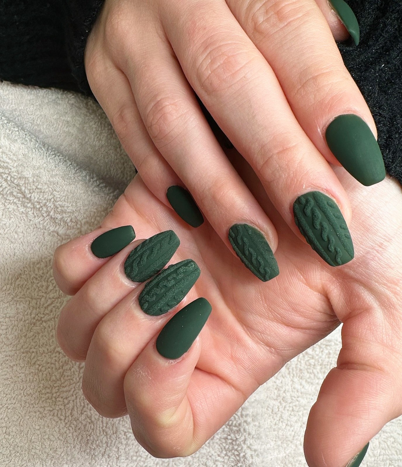 Matte Forest Green Cable Knit Coffin Nails