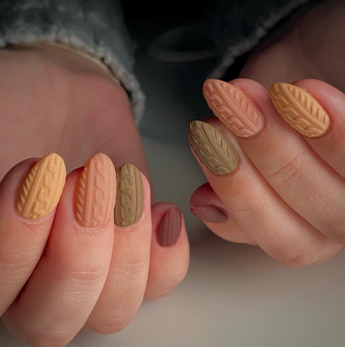 Matte Cable Knit Autumn Almond Nails