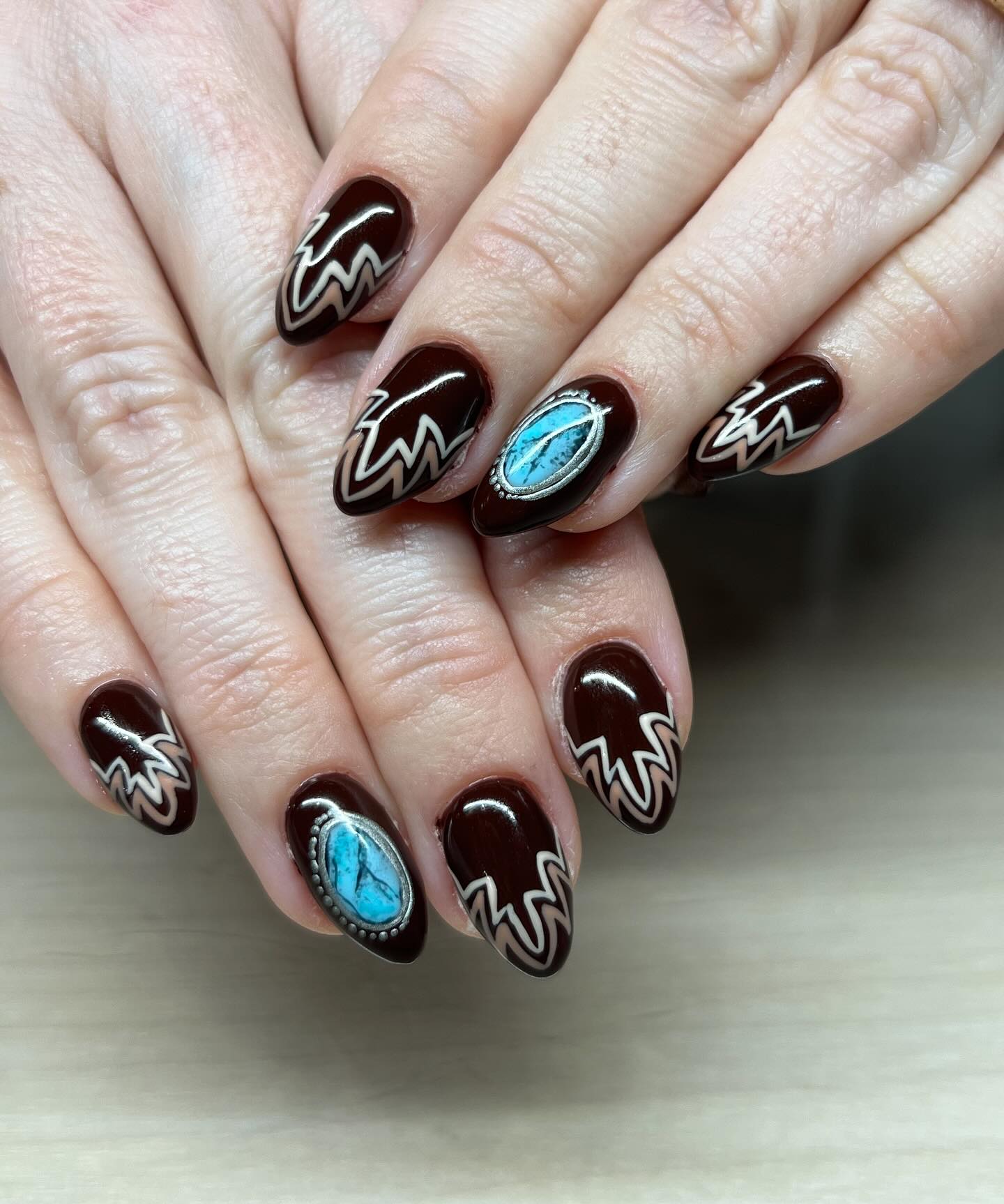 Brown Western Turquoise Oval Stone Nails