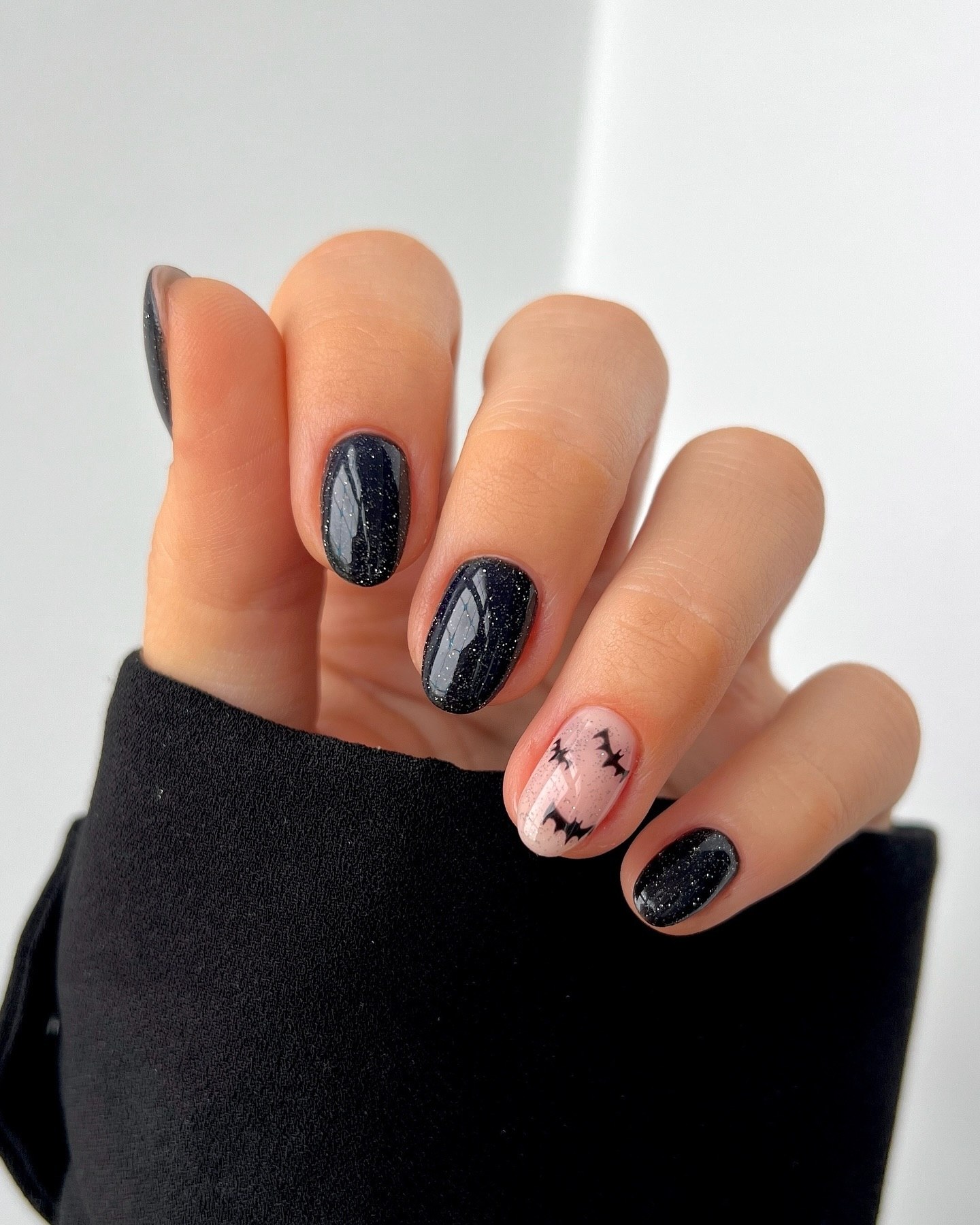 Sparkly Black Bats Halloween Nails