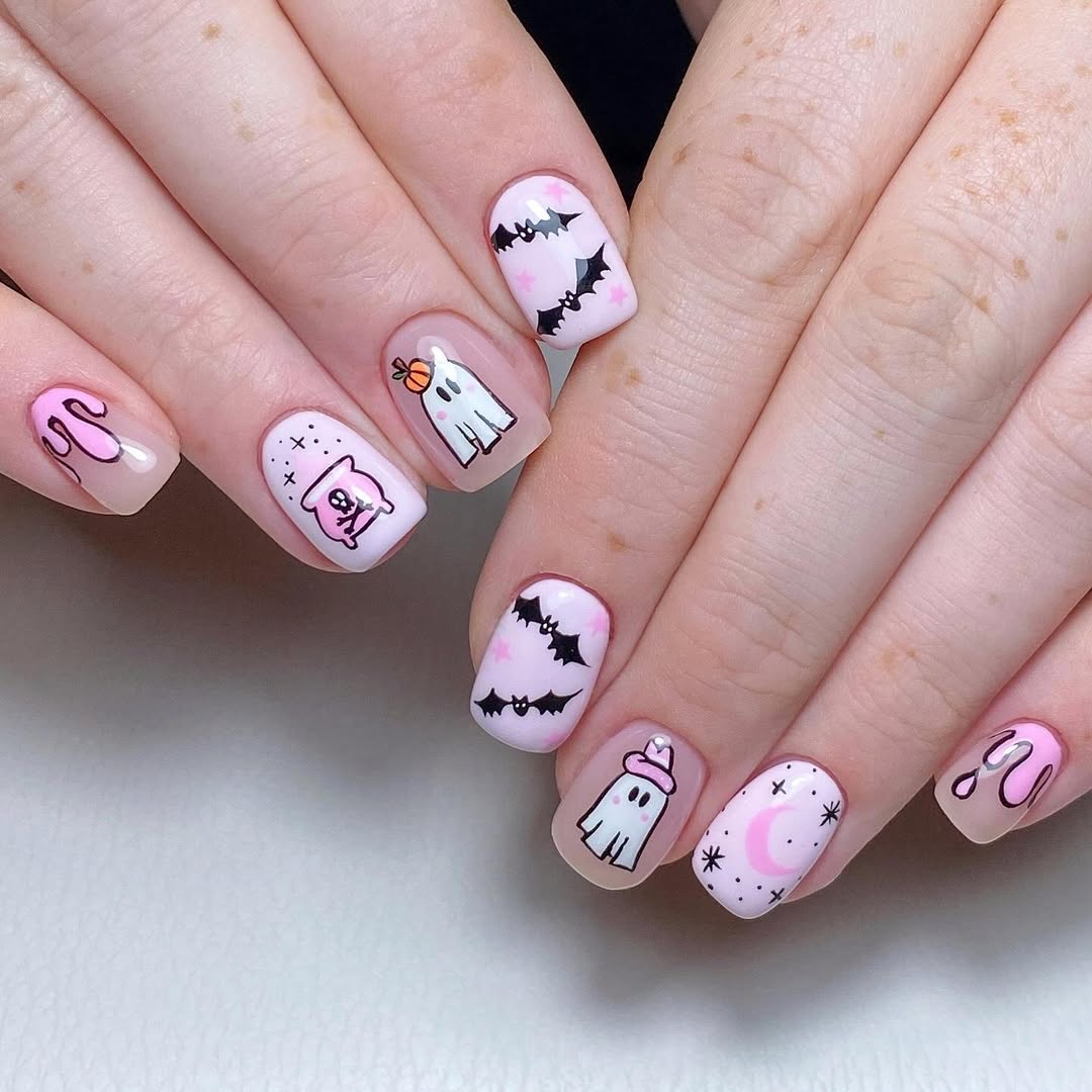 Cute Halloween Ghosts and Bats Short Nails