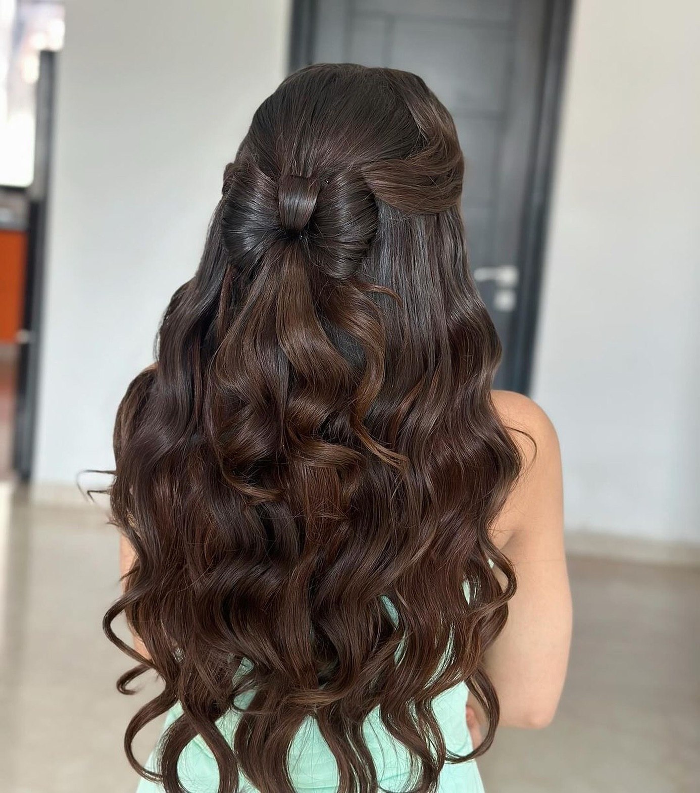 Elegant Bow Half-Up Do With Loose Waves