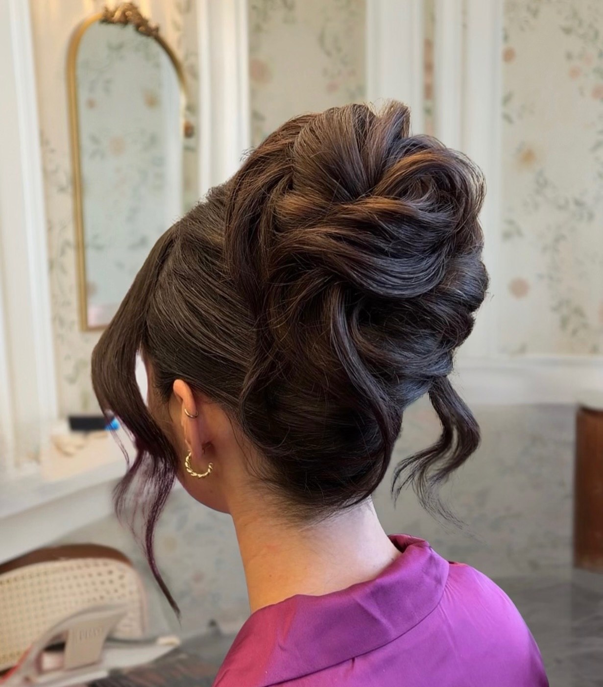 Elegant Voluminous Chignon With Face-Framing Pieces